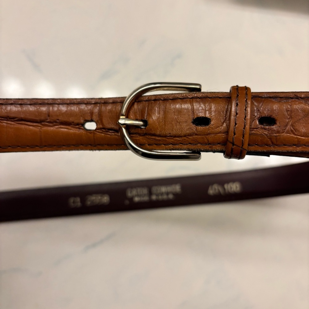 Gator Cowhide Leather Belt with Silver Buckle size 40/100 Made in USA Western
